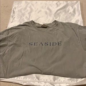 Green seaside shirt
